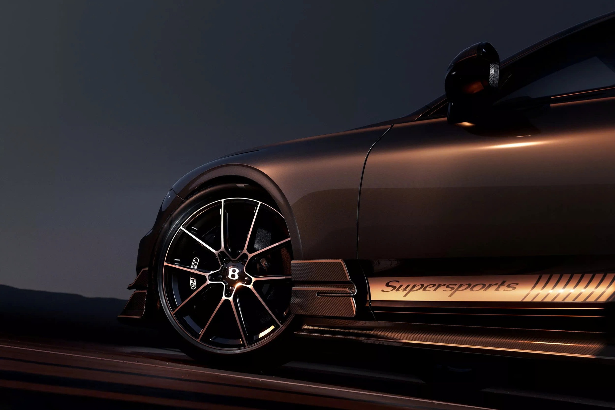 Siêu xe Bentley mới nhất ra mắt: Nhẹ nhất lịch sử, giới hạn 500 chiếc, tăng tốc 0-100km/h trong 3,7 giây, tốc độ tối đa 310km/h- Ảnh 3. Siêu xe Bentley mới nhất ra mắt: Nhẹ nhất lịch sử, giới hạn 500 chiếc, tăng tốc 0-100km/h trong 3,7 giây, tốc độ tối đa 310km/h- Ảnh 3.