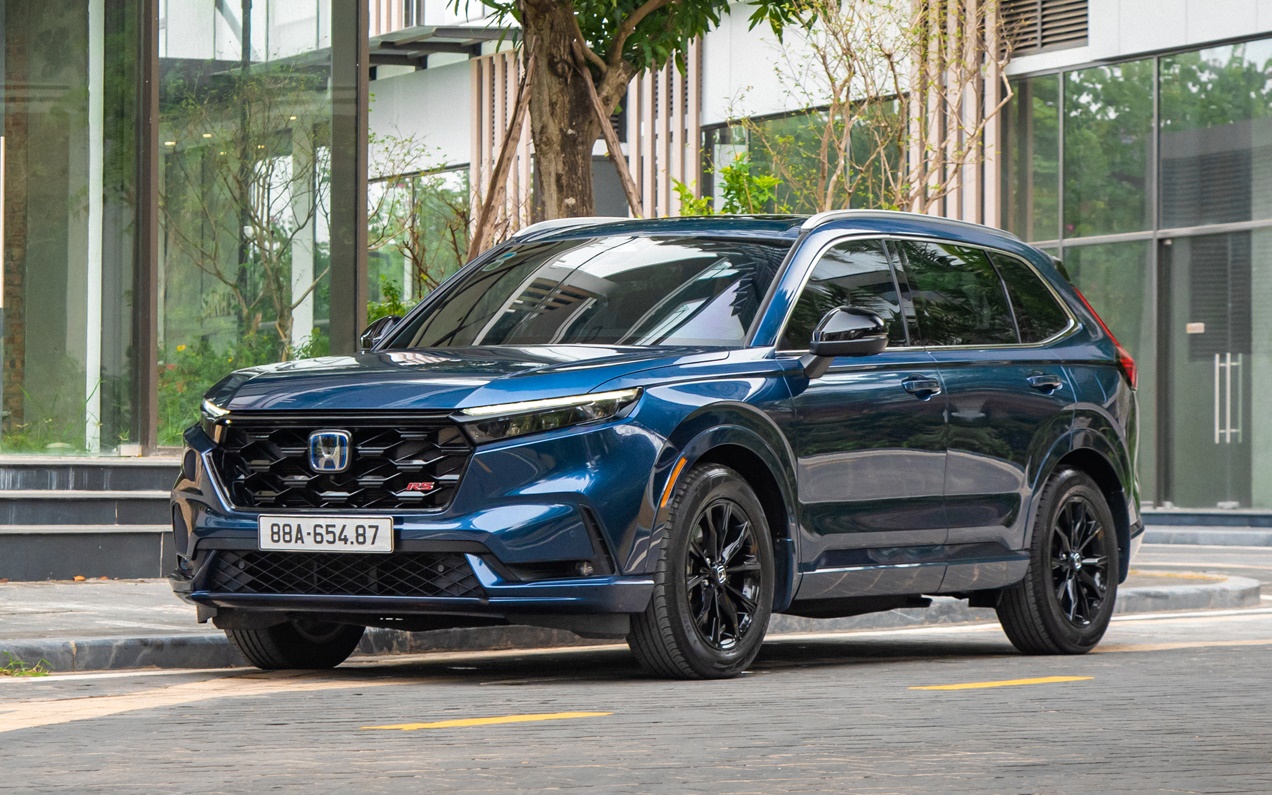 Lộ thông tin Honda CR-V e:HEV 2026 sắp bán tại Việt Nam: Cụm cần số phím bấm, thêm bản giá rẻ cho người thích xe hybrid, bán ra ngay tháng 2- Ảnh 3. Lộ thông tin Honda CR-V e:HEV 2026 sắp bán tại Việt Nam: Cụm cần số phím bấm, thêm bản giá rẻ cho người thích xe hybrid, bán ra ngay tháng 2- Ảnh 3.