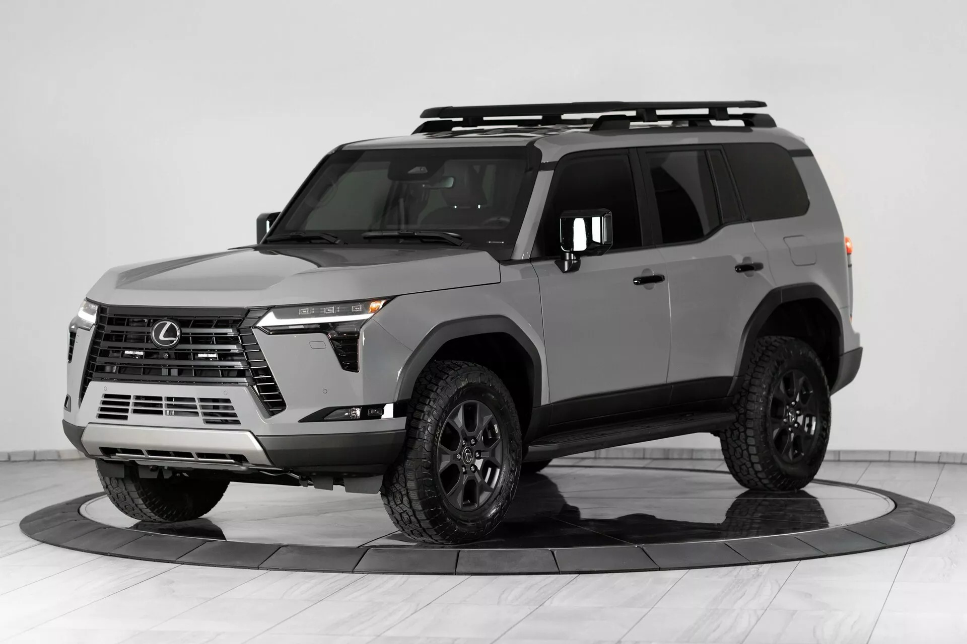 Đặt hàng Lexus GX 550 gần 1 năm, một vị khách vẫn không nhận được xe vì bị người khác 'chen ngang'- Ảnh 2.