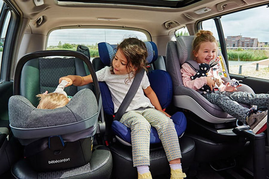 Cục Cảnh sát Giao thông giải thích thêm về quy định ghế trẻ em trên ô tô, áp dụng từ 1/1/2026- Ảnh 1. Cục Cảnh sát Giao thông giải thích thêm về quy định ghế trẻ em trên ô tô, áp dụng từ 1/1/2026- Ảnh 1.