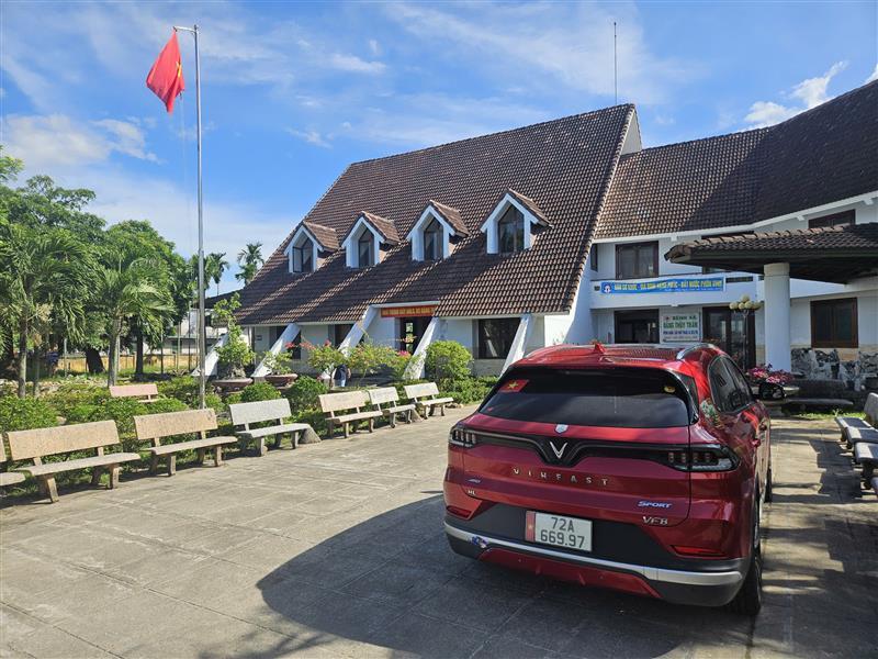 Chủ xe VF 8: “Đạp ga đã như siêu xe, chi phí nuôi xe quá rẻ”- Ảnh 2. Chủ xe VF 8: “Đạp ga đã như siêu xe, chi phí nuôi xe quá rẻ”- Ảnh 2.