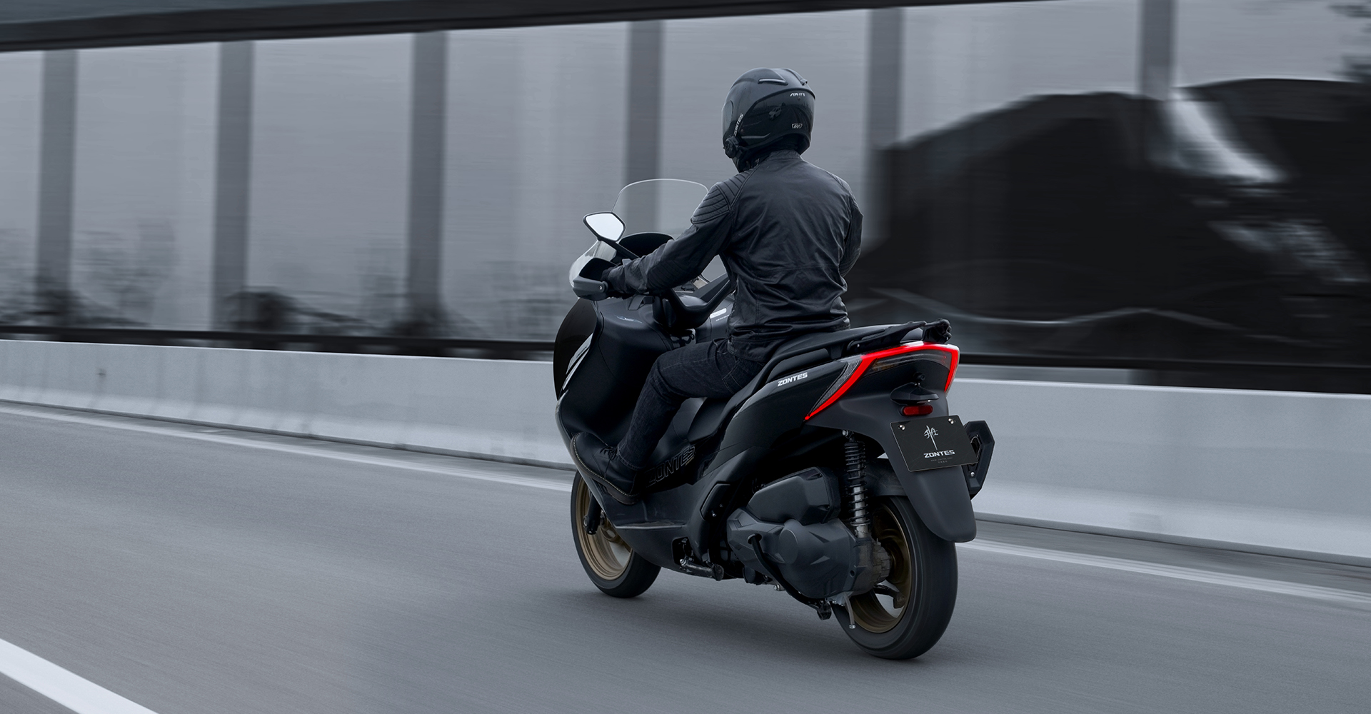 Xe ga chuyên phượt của Honda vừa về VN đã gặp khó: Đối thủ ra mắt 2 xe 'trang bị tận răng' giá rẻ hơn- Ảnh 22.