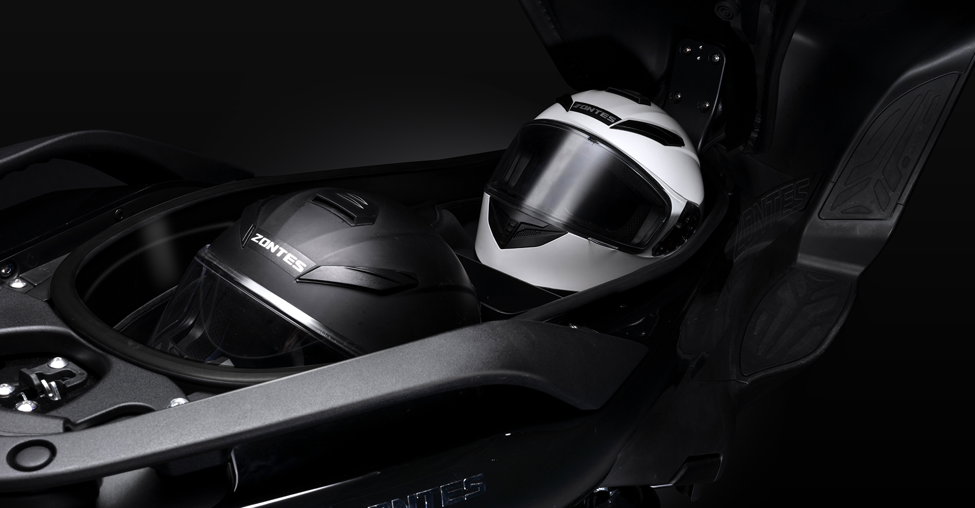 Xe ga chuyên phượt của Honda vừa về VN đã gặp khó: Đối thủ ra mắt 2 xe 'trang bị tận răng' giá rẻ hơn- Ảnh 3.