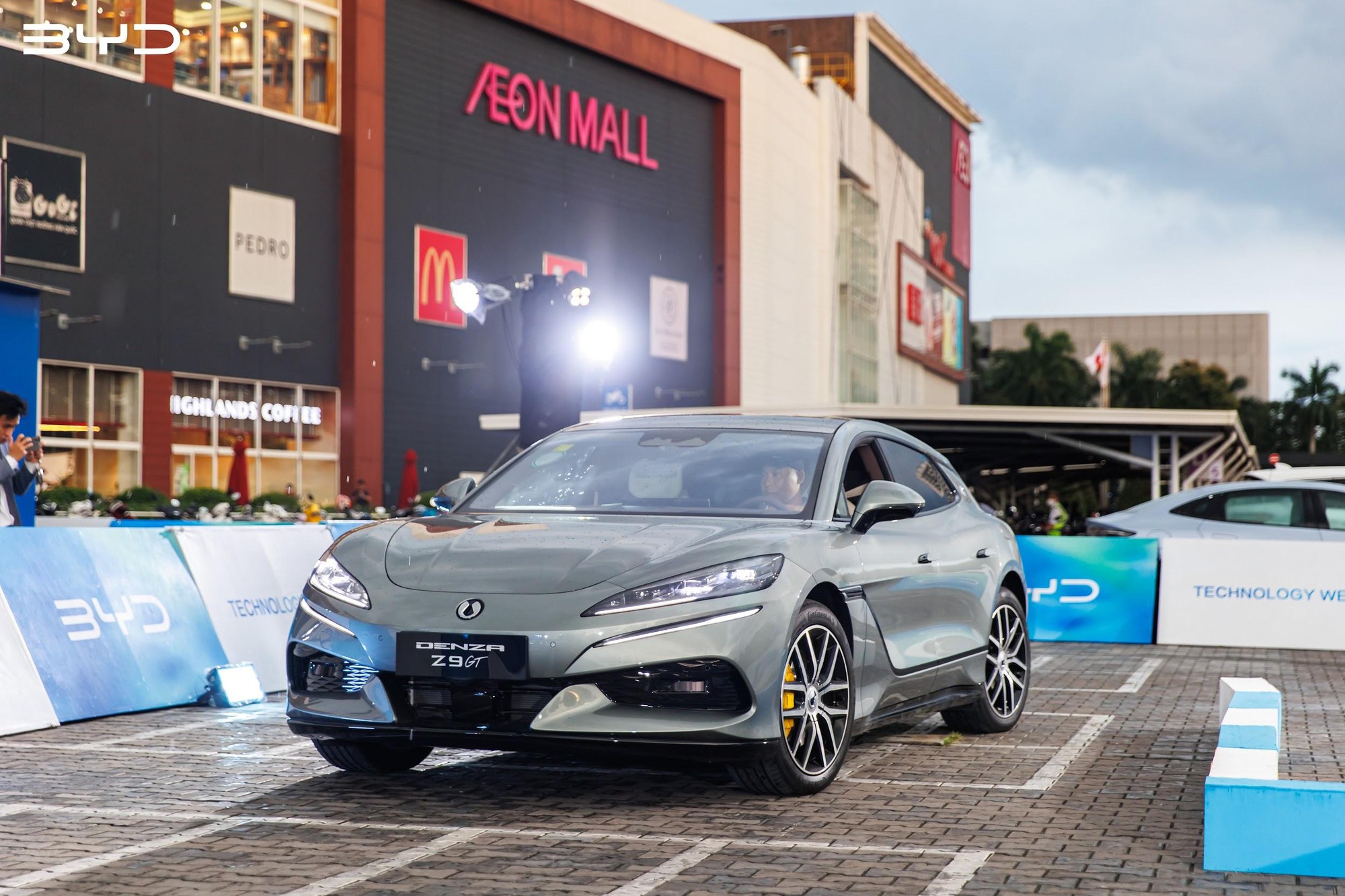 Hải Phòng lần đầu tiên đón ngày hội công nghệ xe điện cùng BYD Technology Week- Ảnh 3. Hải Phòng lần đầu tiên đón ngày hội công nghệ xe điện cùng BYD Technology Week- Ảnh 3.