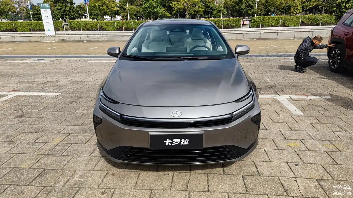 Toyota Corolla 2026 ra mắt: Mặt trước như Camry, màn hình khủng, về Việt Nam có thể vực dậy doanh số trước Civic, Mazda3- Ảnh 17.