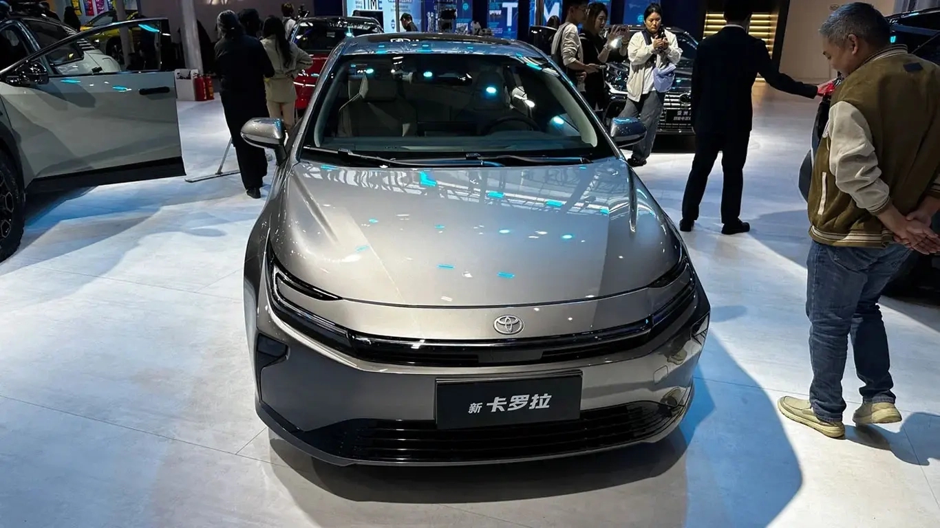 Toyota Corolla 2026 ra mắt: Mặt trước như Camry, màn hình khủng, về Việt Nam có thể vực dậy doanh số trước Civic, Mazda3- Ảnh 15.