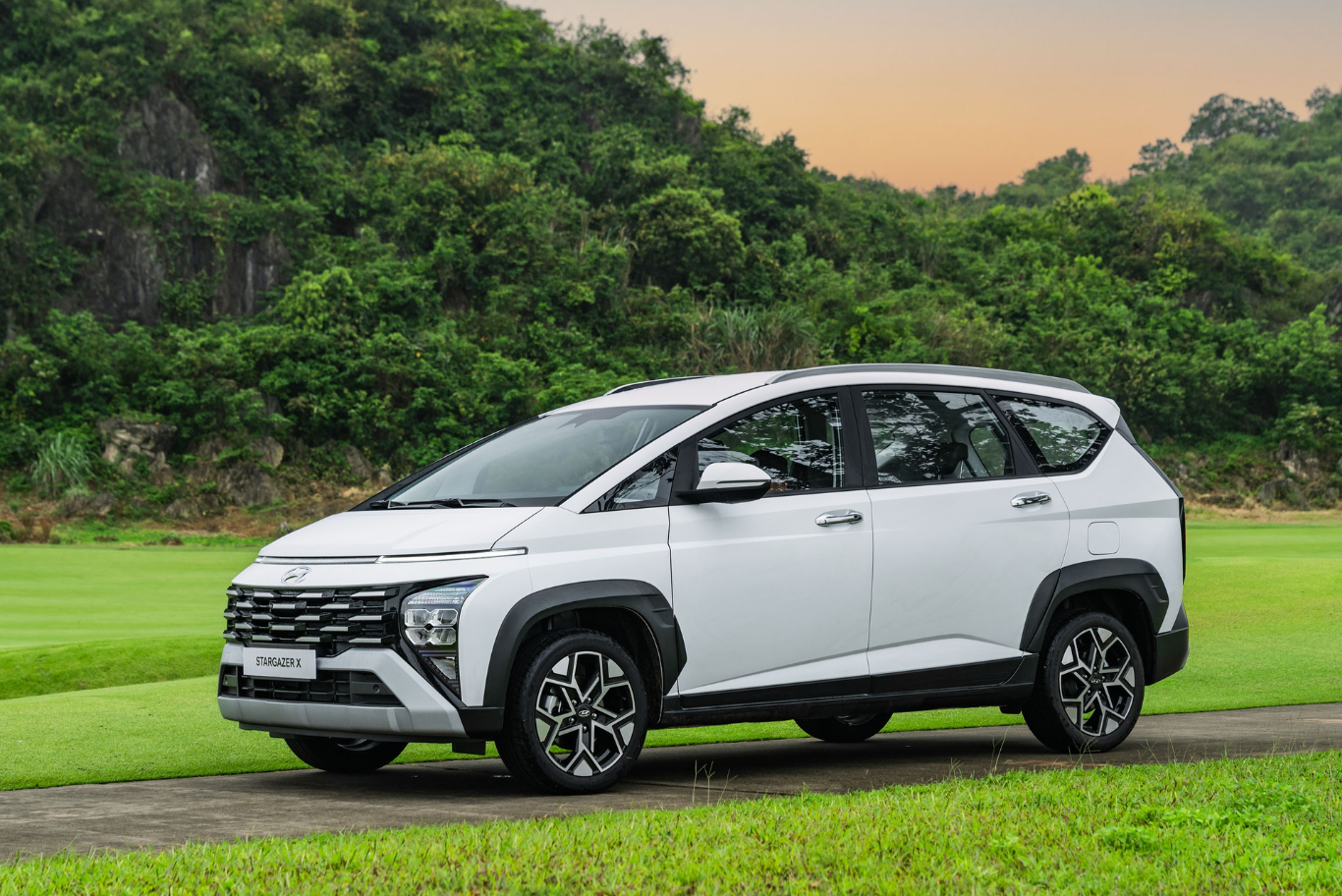 Hyundai Thành Công tăng tốc tháng 10/2025: Bán 5.260 xe, Creta dẫn dắt đội hình, Accent bắt đầu ‘hồi xuân’- Ảnh 2.