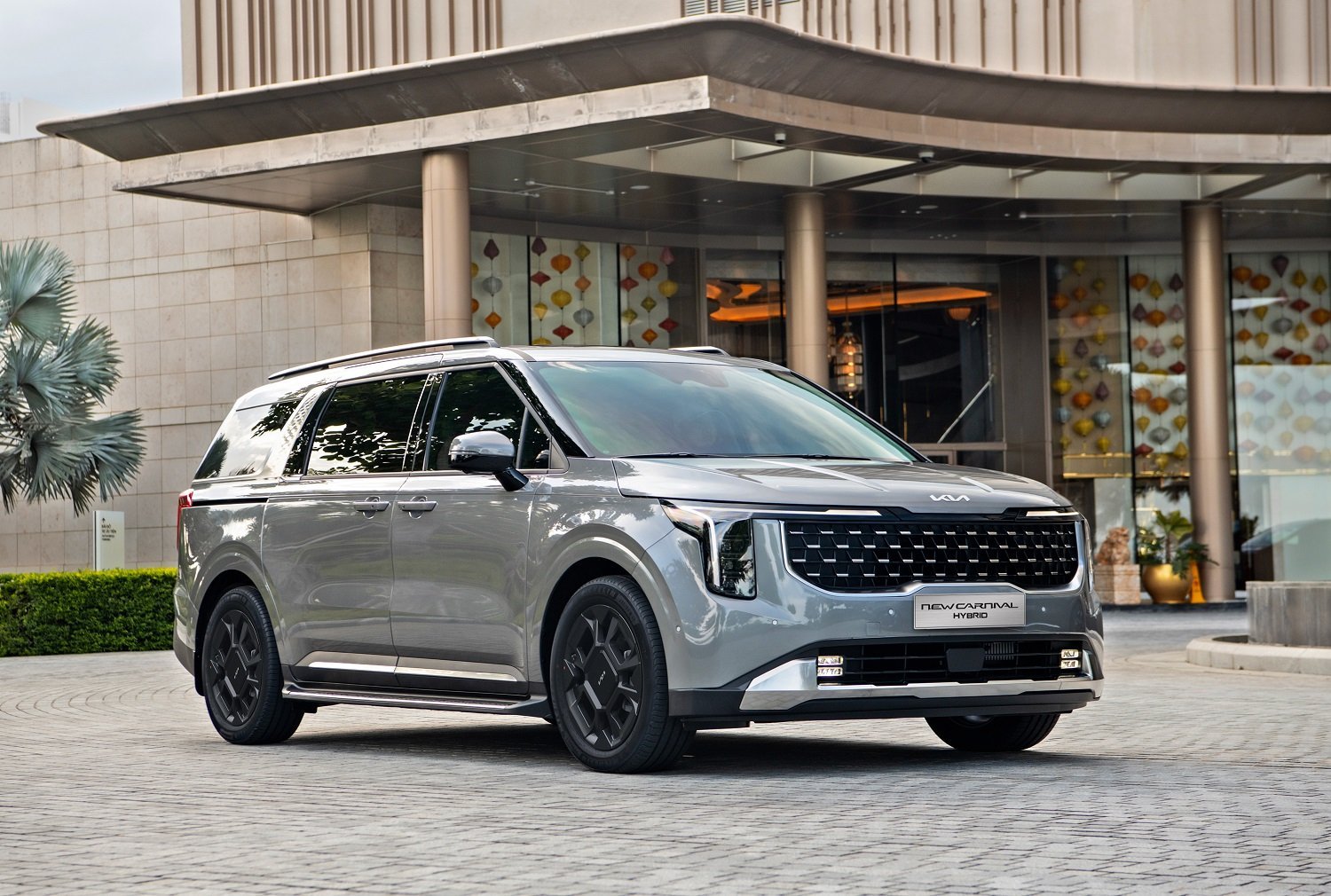 Kia Carnival giảm giá tới 100 triệu tại đại lý, giá thực tế chỉ ngang xe đã qua sử dụng- Ảnh 8.