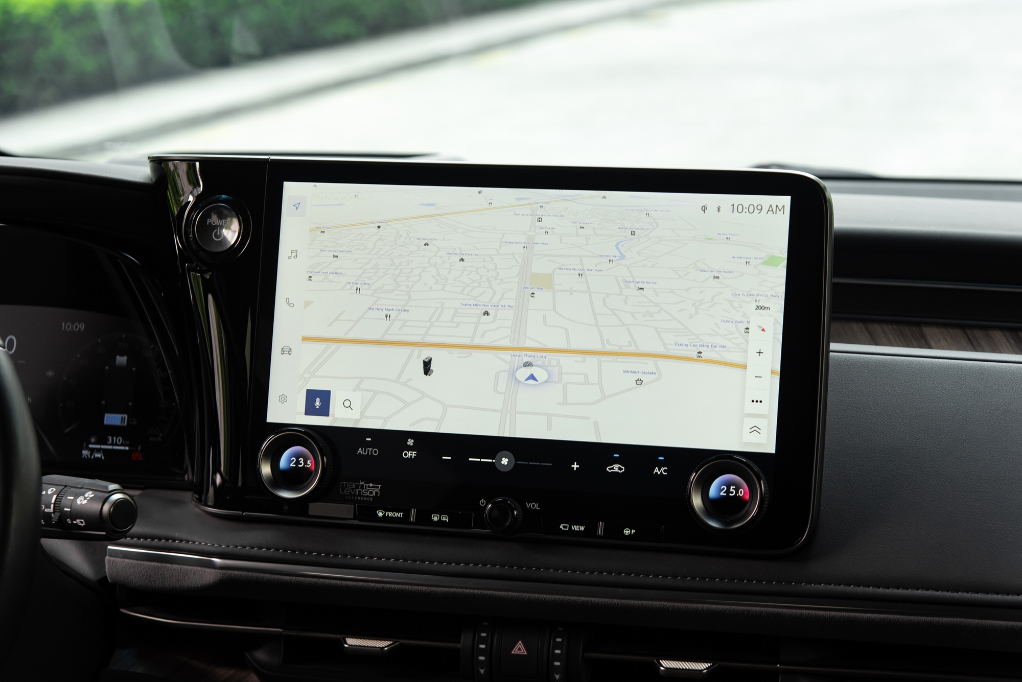 Cầm lái Lexus LM 500h: Góc nhìn rộng như SUV, có chế độ độc quyền cho ông chủ đến LX 600 cũng thèm muốn- Ảnh 5. Cầm lái Lexus LM 500h: Góc nhìn rộng như SUV, có chế độ độc quyền cho ông chủ đến LX 600 cũng thèm muốn- Ảnh 5.