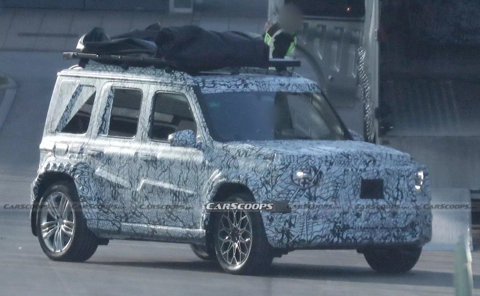 ‘Tiểu Mẹc G’ hàng chuẩn chính hãng lộ diện rõ nét: Vẫn hầm hố như G-Class nhưng nhỏ gọn kiểu Land Cruiser FJ, chạy điện, khung gầm mới- Ảnh 7. ‘Tiểu Mẹc G’ hàng chuẩn chính hãng lộ diện rõ nét: Vẫn hầm hố như G-Class nhưng nhỏ gọn kiểu Land Cruiser FJ, chạy điện, khung gầm mới- Ảnh 7.