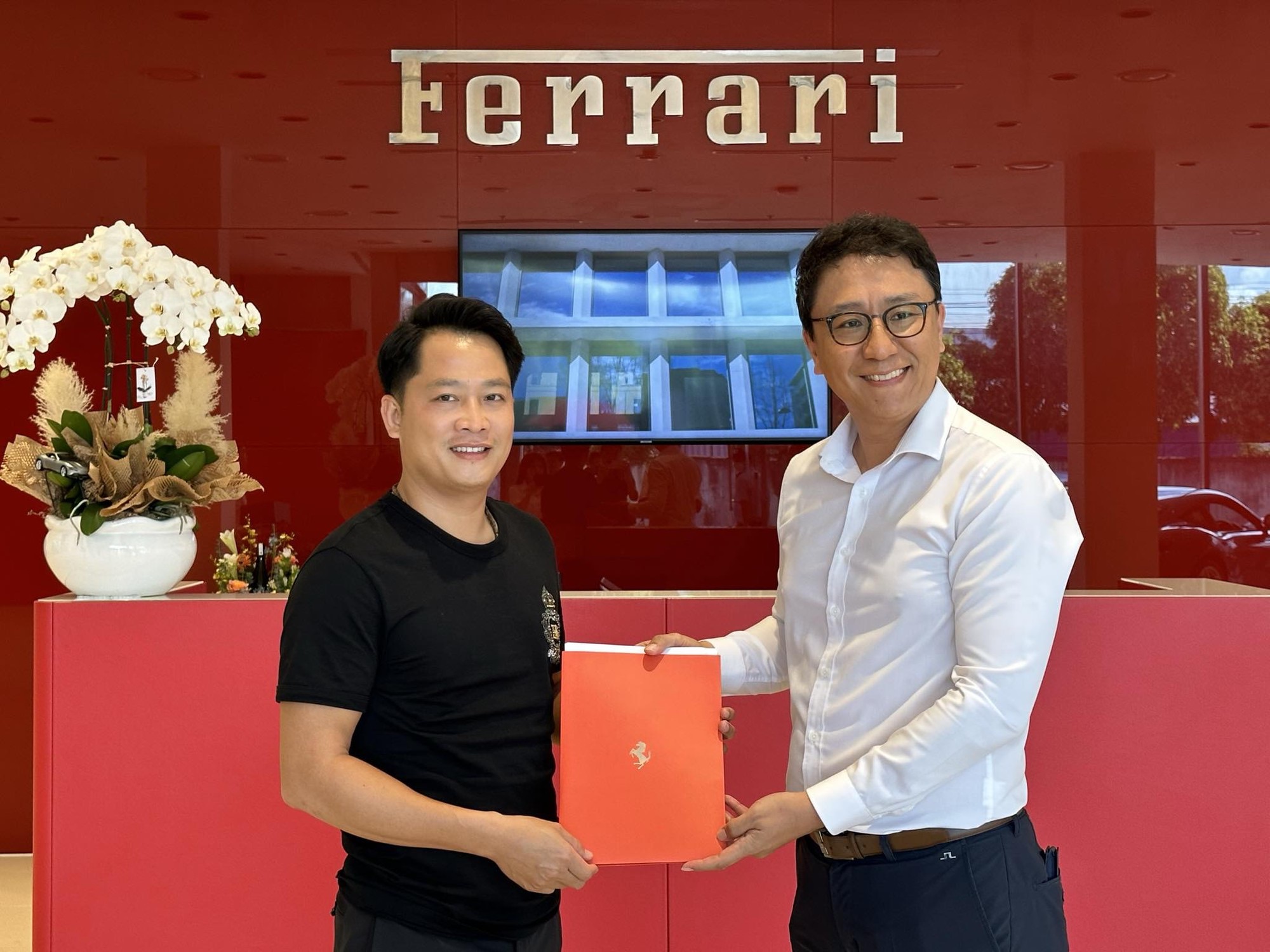 Hai mẫu siêu xe chưa kịp về với Hoàng Kim Khánh: Lỡ hẹn với Ferrari 849 Testarossa và McLaren 750S màu xanh đầu tiên tại Việt Nam- Ảnh 4. Hai mẫu siêu xe chưa kịp về với Hoàng Kim Khánh: Lỡ hẹn với Ferrari 849 Testarossa và McLaren 750S màu xanh đầu tiên tại Việt Nam- Ảnh 4.