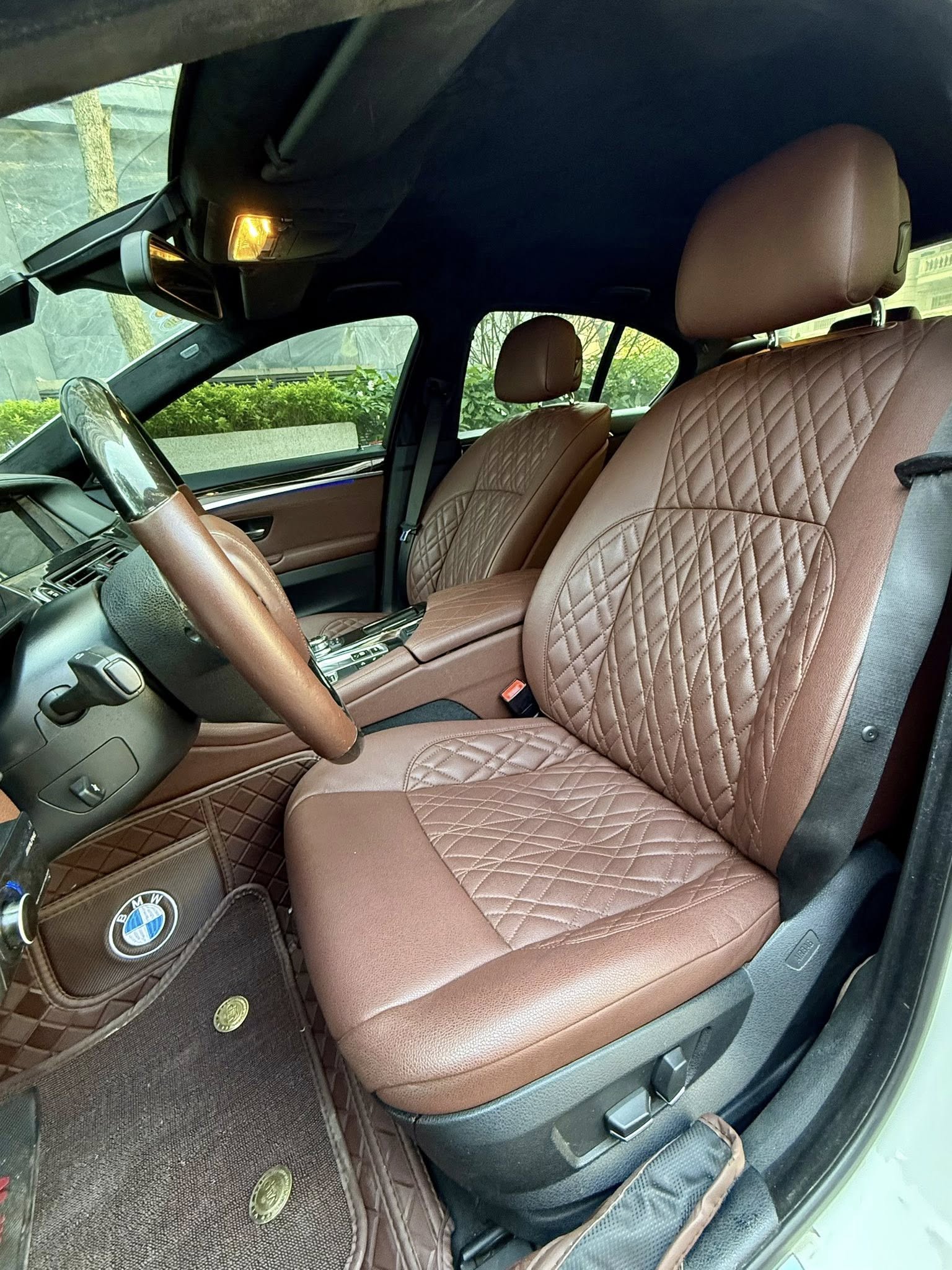 BMW 5-Series rao bán hơn 300 triệu: Người bán mạnh dạn nói 'chỉ đổ xăng là chạy, tội gì đi Morning'- Ảnh 12.