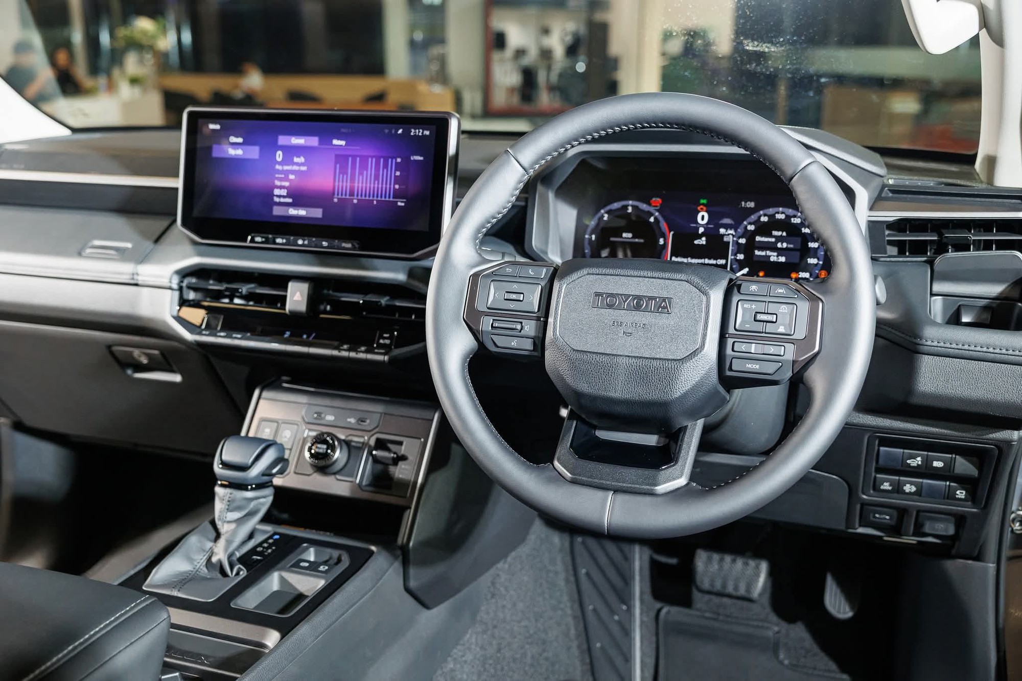 Đây là lý do Toyota Hilux 2026 vẫn 'bình mới rượu cũ': Hãng khẳng định người dùng không cần động cơ mạnh hơn- Ảnh 11.