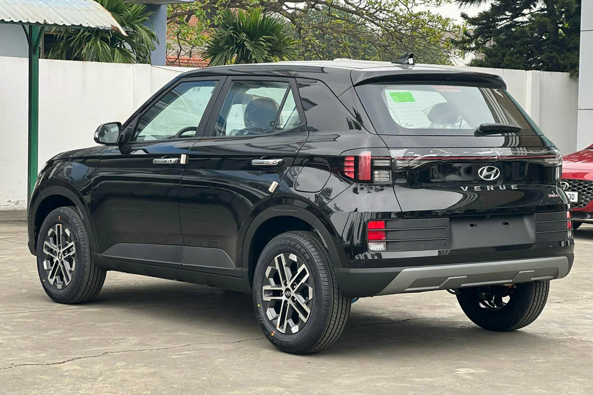 Dưới 500 triệu đồng mua SUV đô thị chọn Geely Coolray, Kia Sonet hay Hyundai Venue, bảng này sẽ giúp bạn dễ tìm được mẫu phù hợp- Ảnh 9. Dưới 500 triệu đồng mua SUV đô thị chọn Geely Coolray, Kia Sonet hay Hyundai Venue, bảng này sẽ giúp bạn dễ tìm được mẫu phù hợp- Ảnh 9.