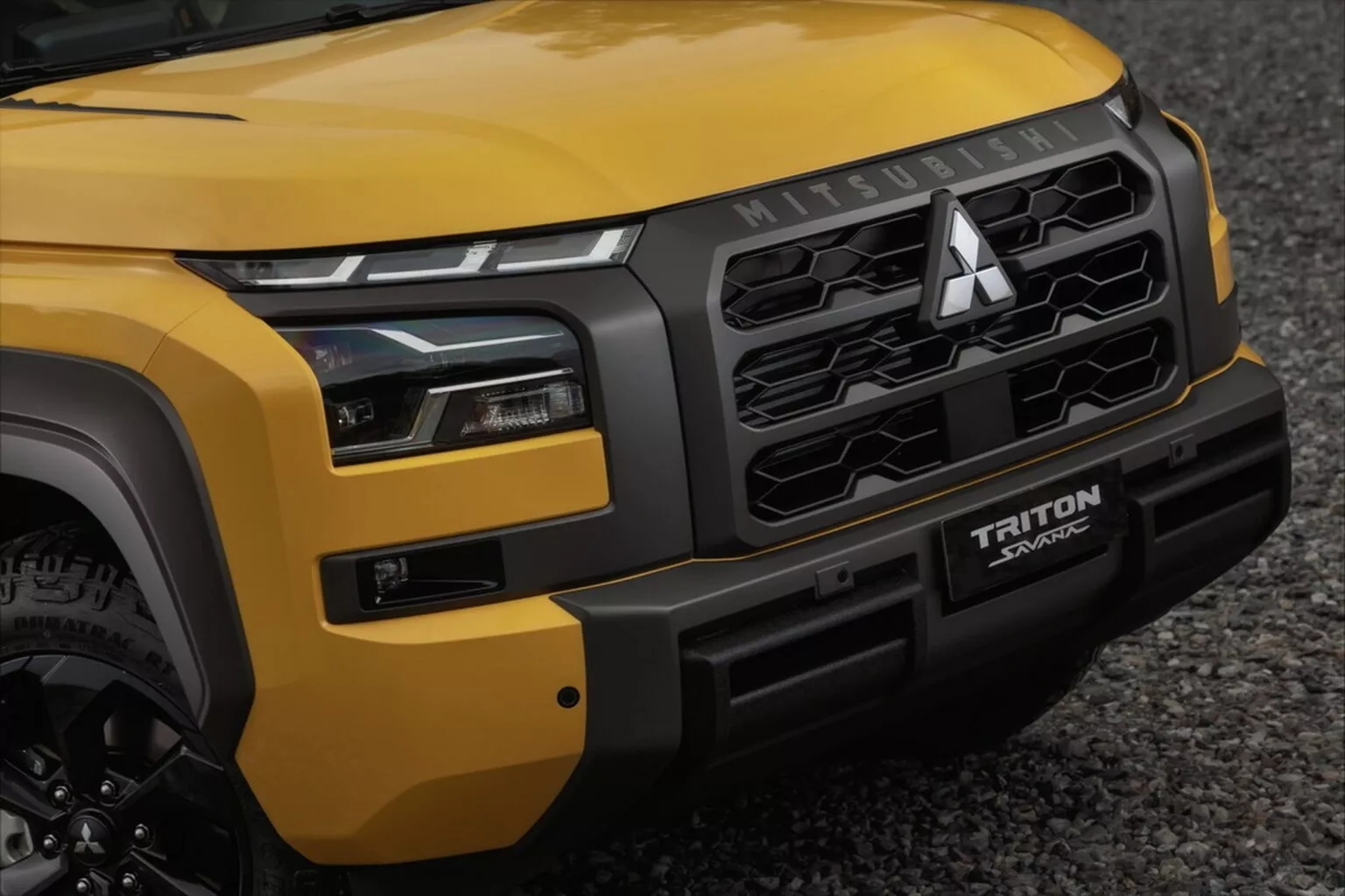 Mitsubishi Triton có bản mới cho dân mê off-road: Lắp sẵn giá nóc lớn, ống thở, lội nước sâu thoải mái tới nửa thân người- Ảnh 13.