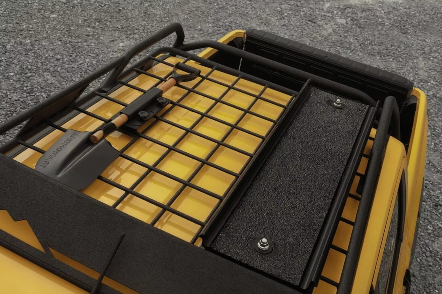 Mitsubishi Triton có bản mới cho dân mê off-road: Lắp sẵn giá nóc lớn, ống thở, lội nước sâu thoải mái tới nửa thân người- Ảnh 17.