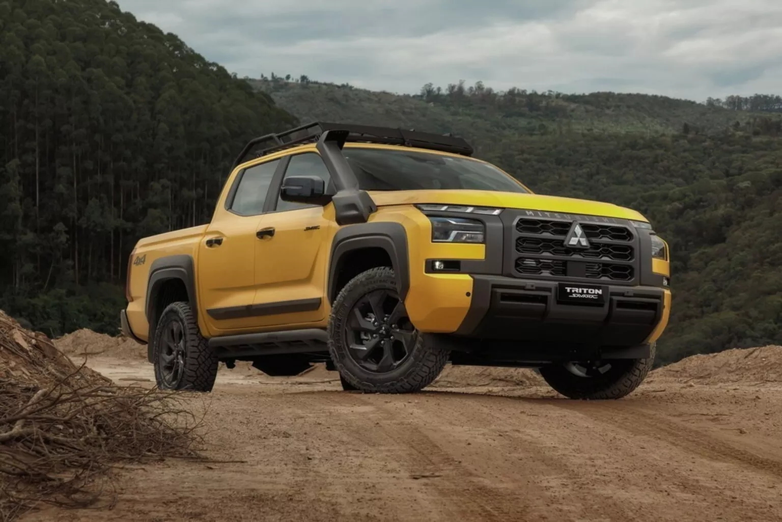 Mitsubishi Triton có bản mới cho dân mê off-road: Lắp sẵn giá nóc lớn, ống thở, lội nước sâu thoải mái tới nửa thân người- Ảnh 1.