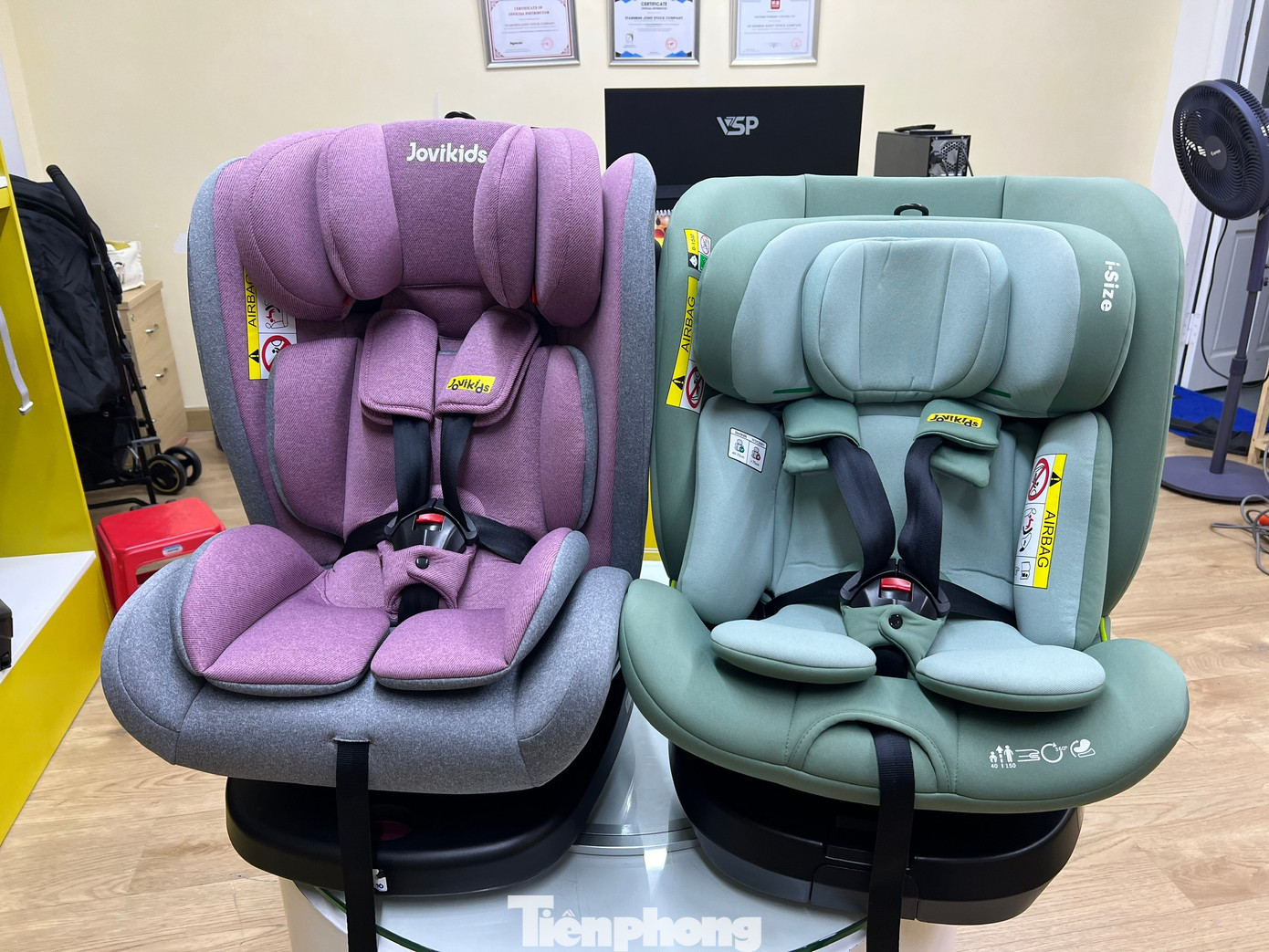 'Cháy hàng' ghế ô tô trẻ em trước 'giờ G'- Ảnh 2.