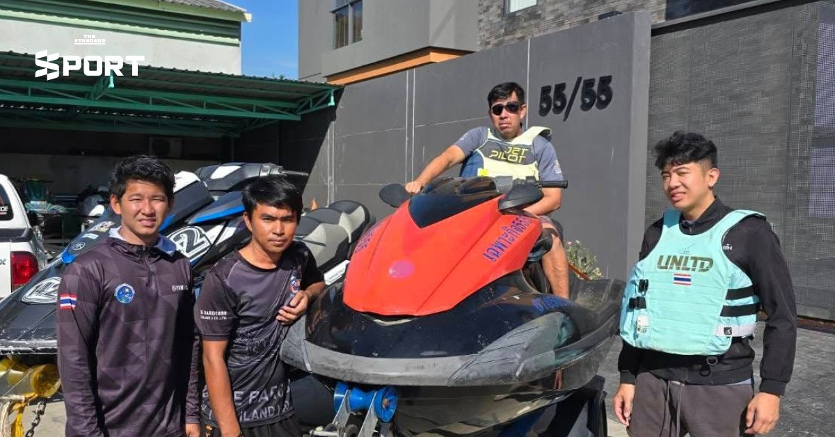 Gác lại SEA Games 33, các tuyển thủ mô tô nước của Thái Lan hóa thân thành anh hùng cứu trợ lũ lụt- Ảnh 1.