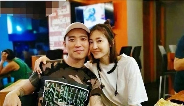 Vụ chồng đại gia của mỹ nhân phim giờ vàng bị bắt: Tịch thu đấu giá 151 thỏi vàng, 9 xe sang, BTS túi hiệu- Ảnh 1.