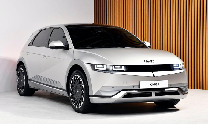 Chủ xe Hyundai 'méo mặt' vì một chai nước lọc để trên xe: Hóa đơn sửa chữa lên tới gần 320 triệu, hãng từ chối bảo hành- Ảnh 1. Chủ xe Hyundai 'méo mặt' vì một chai nước lọc để trên xe: Hóa đơn sửa chữa lên tới gần 320 triệu, hãng từ chối bảo hành- Ảnh 1.