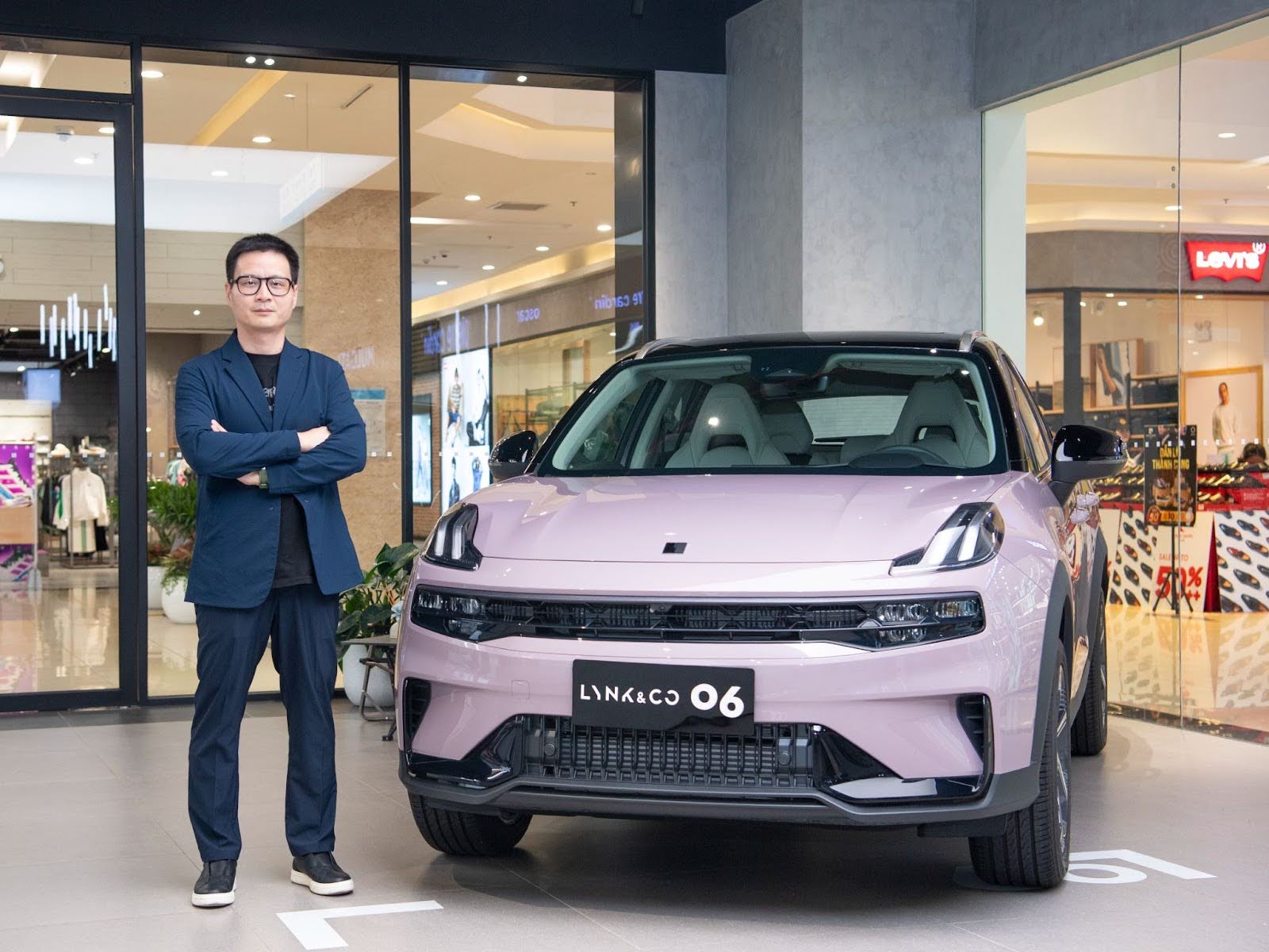 Sếp Lynk & Co: 'Chúng tôi cạnh tranh bằng giá trị riêng, kế hoạch lắp ráp ở Việt Nam đã được khởi động'- Ảnh 8.