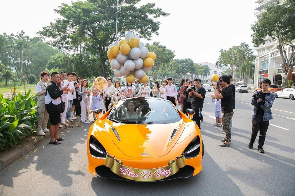 Nguyễn Quốc Vũ - chồng Đoàn Di Băng làm nghề gì mà giàu, phải xây biệt thự 400 tỷ để chứa siêu xe?- Ảnh 6.