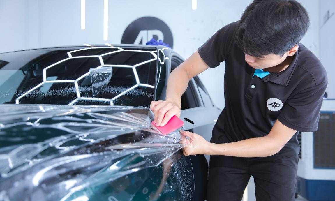 Dán PPF cho ô tô - Cách 'đóng băng' vẻ đẹp sơn zin hoàn hảo- Ảnh 1. Dán PPF cho ô tô - Cách 'đóng băng' vẻ đẹp sơn zin hoàn hảo- Ảnh 1.