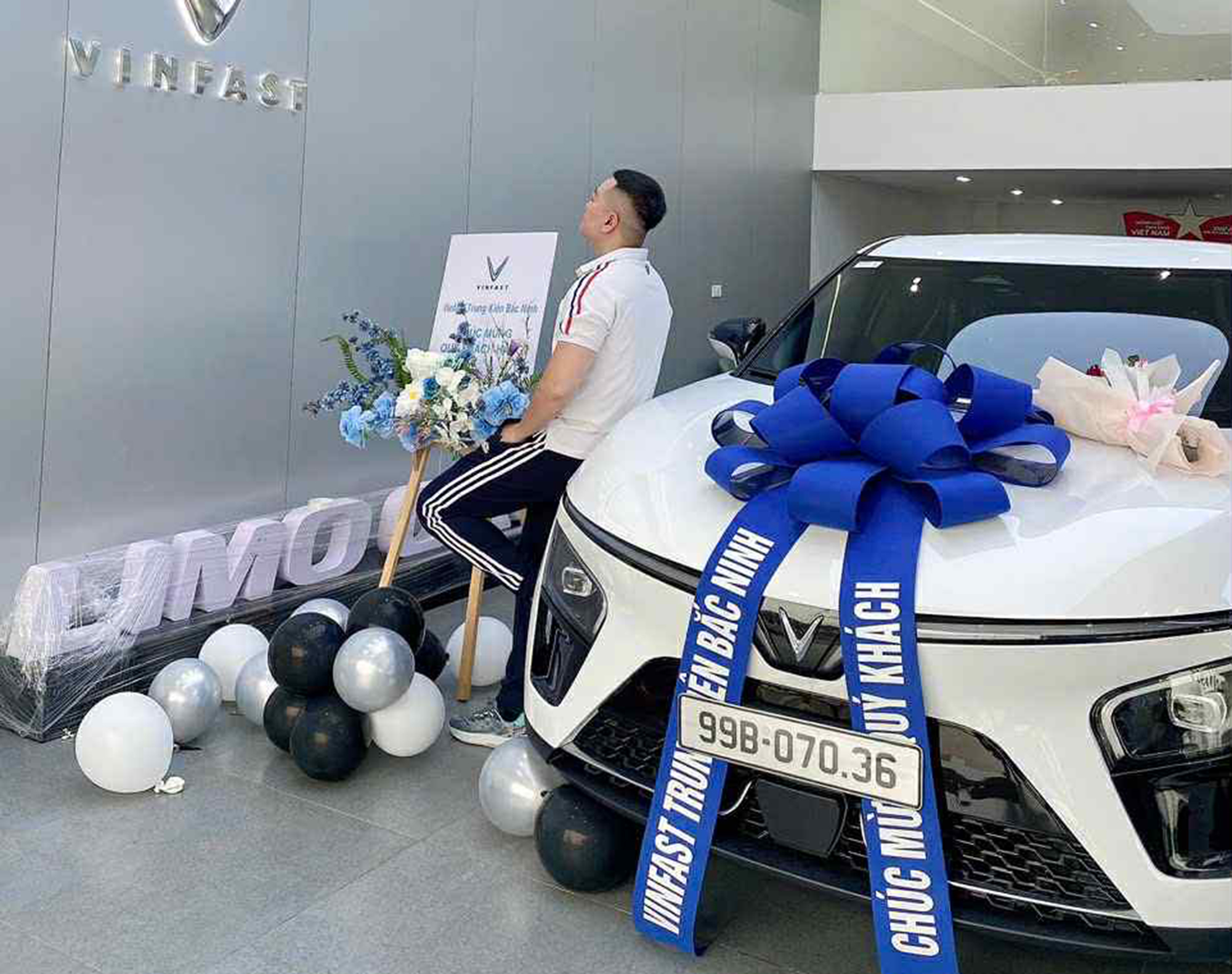 Từng dùng 2 đời xe xăng, người dùng đánh giá: 'Không lựa chọn nào tốt hơn VF 7 Eco ở tầm giá 700 triệu'- Ảnh 2. Từng dùng 2 đời xe xăng, người dùng đánh giá: 'Không lựa chọn nào tốt hơn VF 7 Eco ở tầm giá 700 triệu'- Ảnh 2.