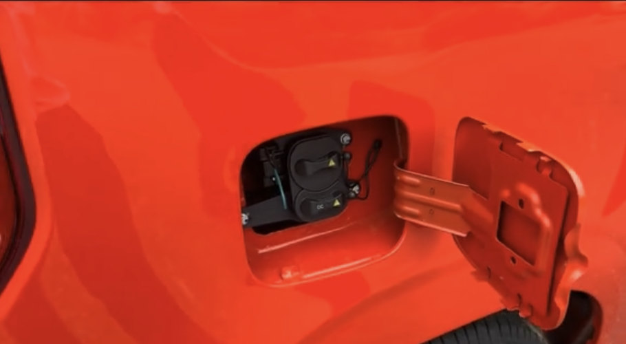 VinFast EC Van lần đầu lộ rõ nội thất: Thiết kế tối giản tương đồng VF 3, nâng/hạ kính bằng điện- Ảnh 15.