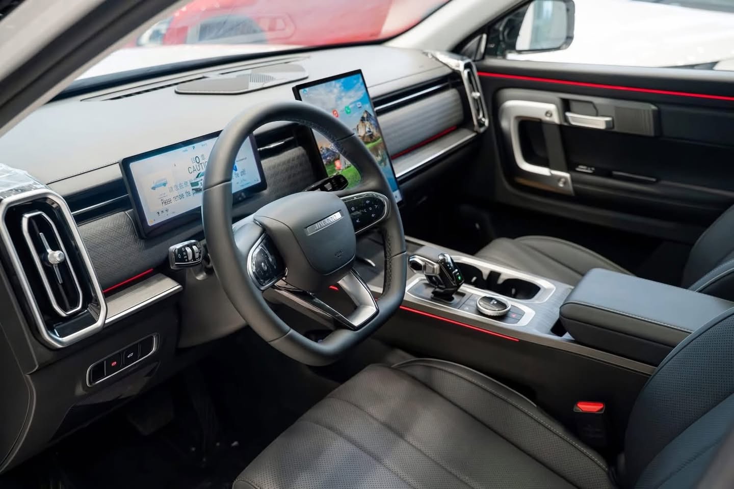 Omoda & Jaecoo tiếp tục giảm giá: Omoda C5 rẻ ngang Sonet, Jaecoo J7 ‘xanh chín’ với CX-5, Tucson- Ảnh 5. Omoda & Jaecoo tiếp tục giảm giá: Omoda C5 rẻ ngang Sonet, Jaecoo J7 ‘xanh chín’ với CX-5, Tucson- Ảnh 5.