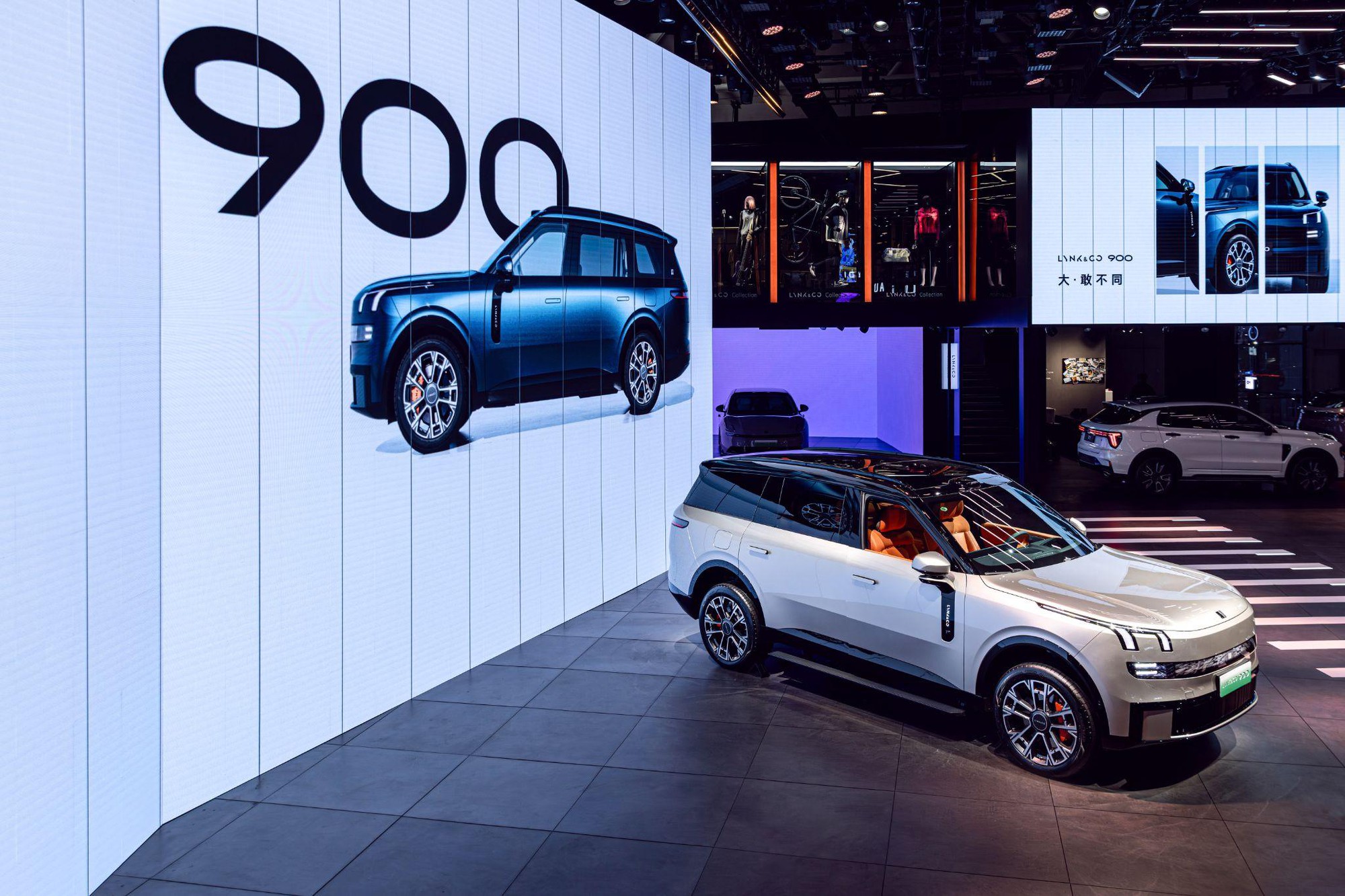 Lynk & Co 08 EM-P và Lynk & Co 900 dẫn dắt xu hướng thiết kế tương lai “The Next Day’’ tại Triển lãm Ô tô Quốc tế Quảng Châu 2025- Ảnh 3.