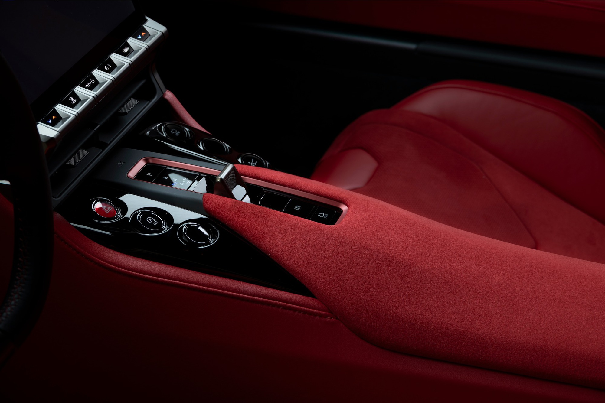 Toyota bán xe vừa ra mắt tại đại lý Lexus, nhưng không phải chỗ nào cũng được ‘chọn mặt gửi vàng’- Ảnh 7. Toyota bán xe vừa ra mắt tại đại lý Lexus, nhưng không phải chỗ nào cũng được ‘chọn mặt gửi vàng’- Ảnh 7.