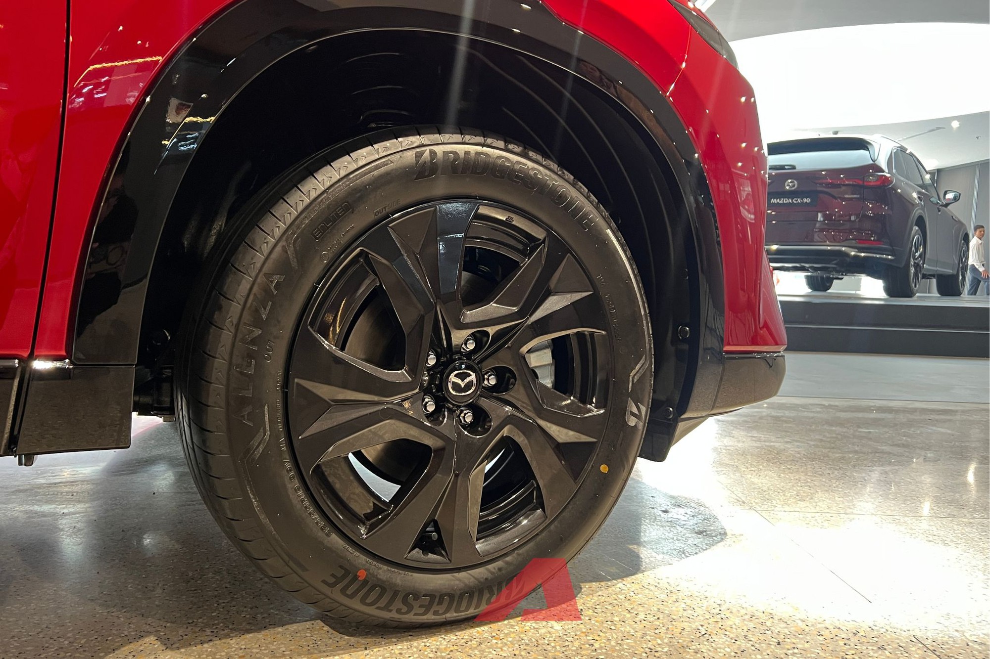 Mazda CX-5 thế hệ mới về Việt Nam: Xe nhập Nhật, lần đầu xuất hiện ở ĐNÁ, bản thương mại bán năm sau, có bản hybrid, giá khoảng 1,1 tỷ đồng- Ảnh 7. Mazda CX-5 thế hệ mới về Việt Nam: Xe nhập Nhật, lần đầu xuất hiện ở ĐNÁ, bản thương mại bán năm sau, có bản hybrid, giá khoảng 1,1 tỷ đồng- Ảnh 7.