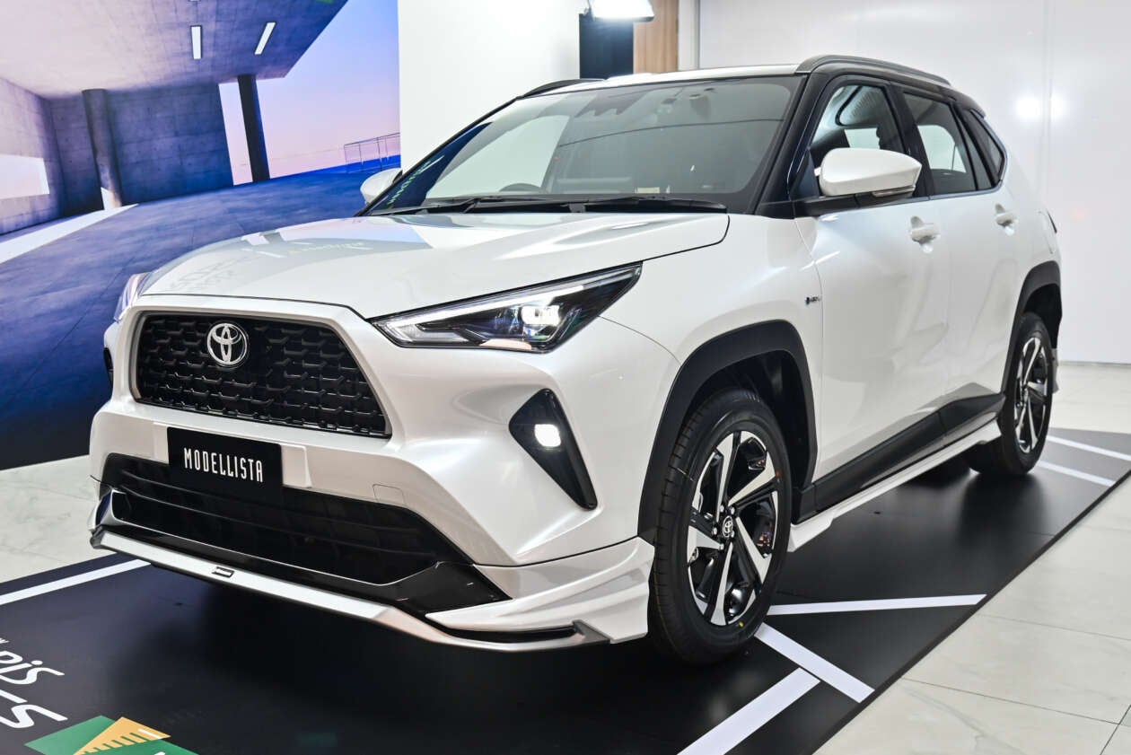 Chủ xe Toyota Yaris Cross thích độ hàng xịn thì hãng có bán bộ bodykit chính hãng: Thêm vài chi tiết là có dáng hầm hố hơn hẳn xe zin- Ảnh 6.