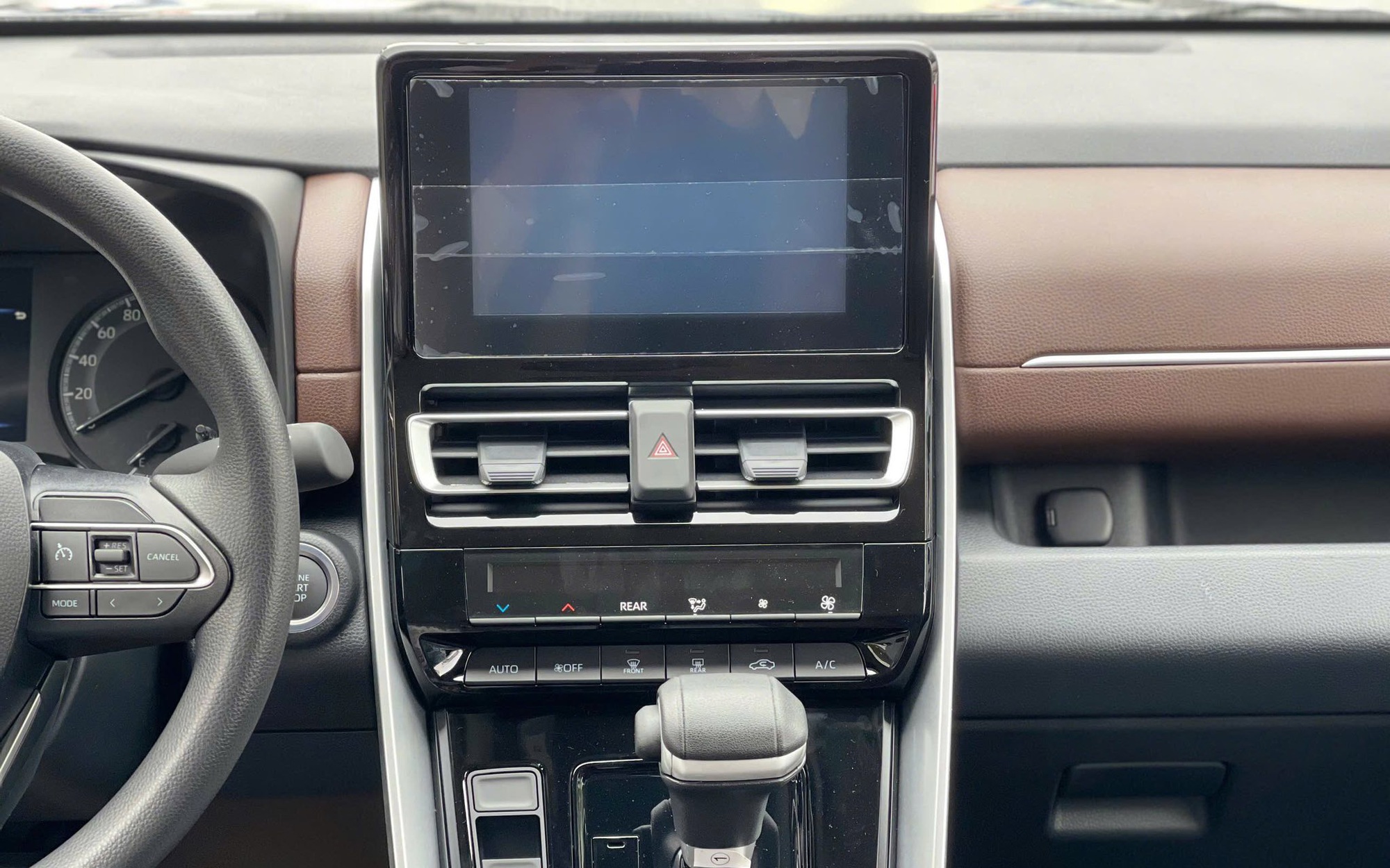 Cắt trang bị để thêm bản ‘giá rẻ’ - Chiến lược ‘câu khách’ mới của nhiều mẫu xe tại Việt Nam năm nay- Ảnh 5. Cắt trang bị để thêm bản ‘giá rẻ’ - Chiến lược ‘câu khách’ mới của nhiều mẫu xe tại Việt Nam năm nay- Ảnh 5.