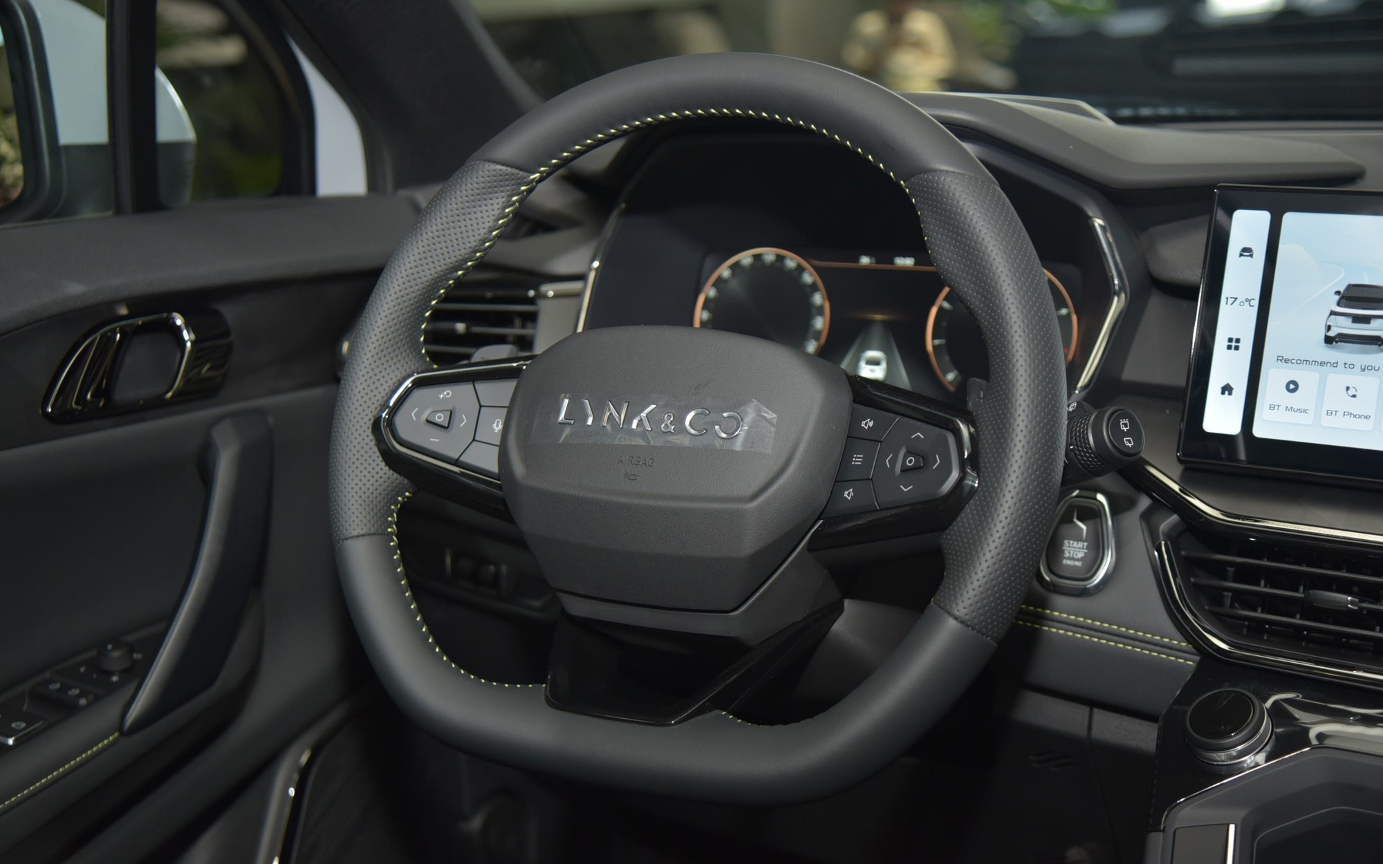 Cắt trang bị để thêm bản ‘giá rẻ’ - Chiến lược ‘câu khách’ mới của nhiều mẫu xe tại Việt Nam năm nay- Ảnh 13. Cắt trang bị để thêm bản ‘giá rẻ’ - Chiến lược ‘câu khách’ mới của nhiều mẫu xe tại Việt Nam năm nay- Ảnh 13.