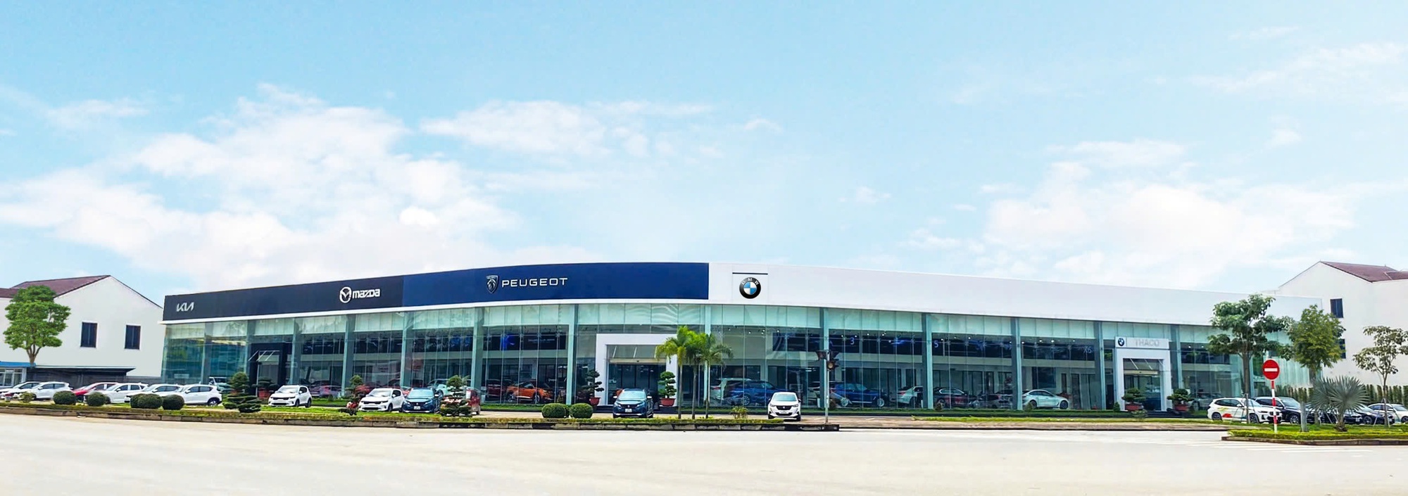 Kia không cho phép đại lý bán xe hãng khác - Kịch bản liệu có xảy ra tại Việt Nam?- Ảnh 2. Kia không cho phép đại lý bán xe hãng khác - Kịch bản liệu có xảy ra tại Việt Nam?- Ảnh 2.