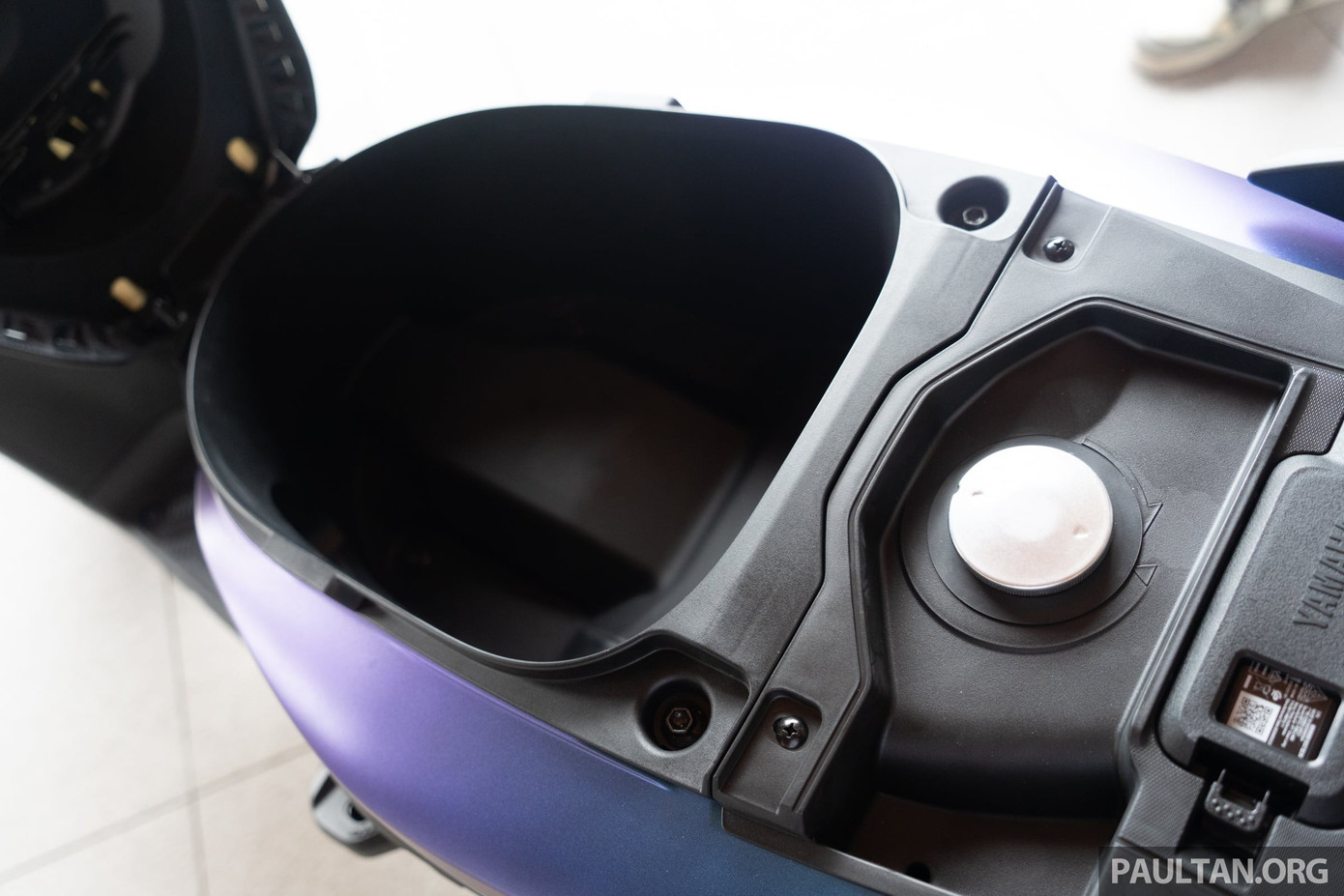 Yamaha ra mắt xe tay ga hybrid gi&aacute; rẻ- Ảnh 8.