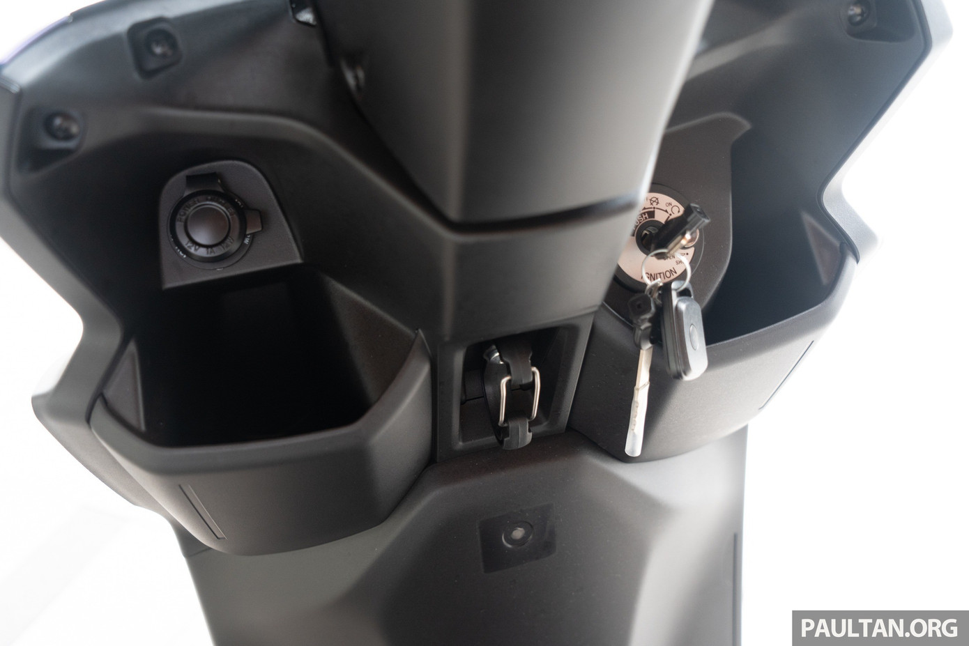 Yamaha ra mắt xe tay ga hybrid gi&aacute; rẻ- Ảnh 9.