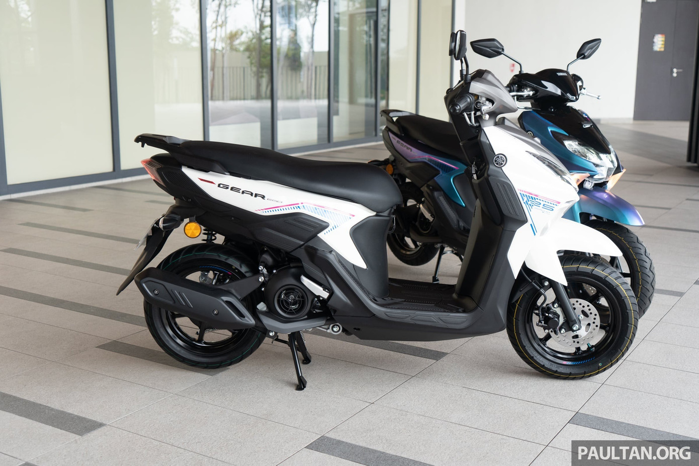 Yamaha ra mắt xe tay ga hybrid gi&aacute; rẻ- Ảnh 2.
