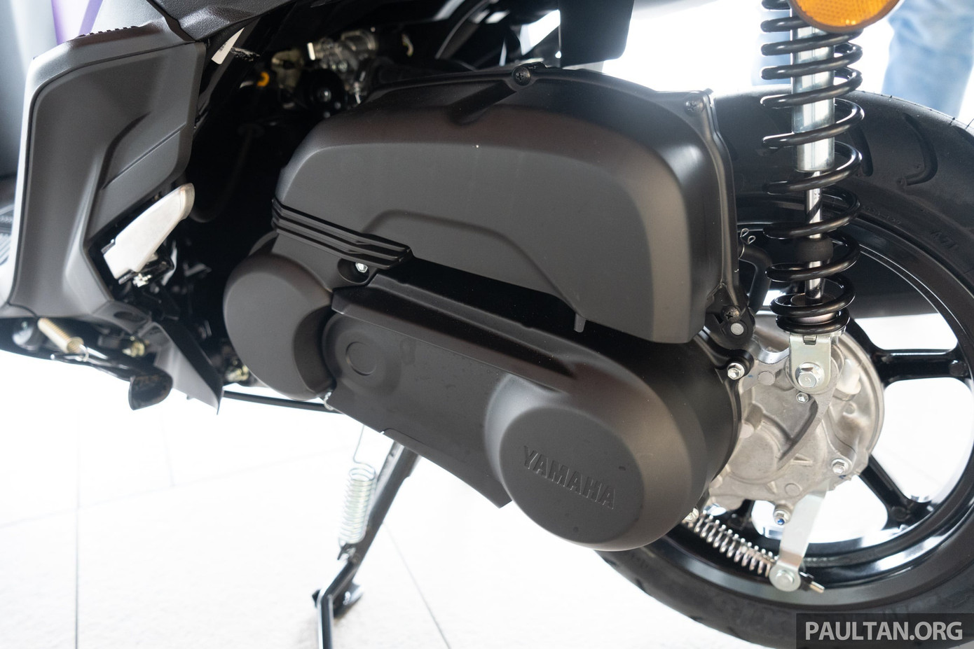 Yamaha ra mắt xe tay ga hybrid gi&aacute; rẻ- Ảnh 4.