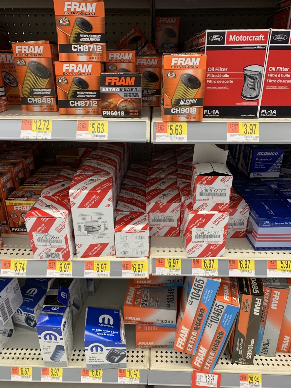 Mua lọc dầu xe Toyota ở siêu thị, chủ xe ngỡ ngàng vì bị tráo đồ đểu bên trong- Ảnh 5. Mua lọc dầu xe Toyota ở siêu thị, chủ xe ngỡ ngàng vì bị tráo đồ đểu bên trong- Ảnh 5.