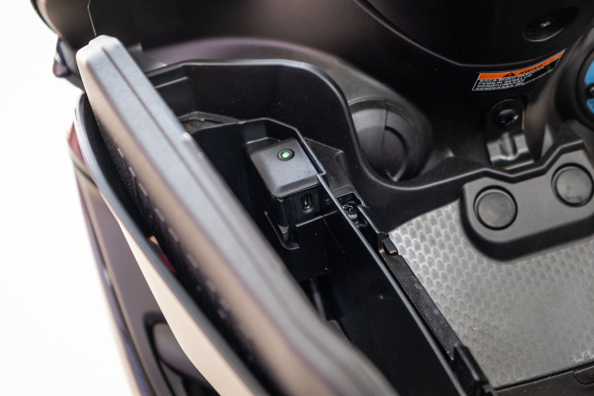 Yamaha 135LC 2025 về Việt Nam: Giá hơn 100 triệu đồng, gần giống Exciter nhưng nhập khẩu, không có ABS- Ảnh 4. Yamaha 135LC 2025 về Việt Nam: Giá hơn 100 triệu đồng, gần giống Exciter nhưng nhập khẩu, không có ABS- Ảnh 4.