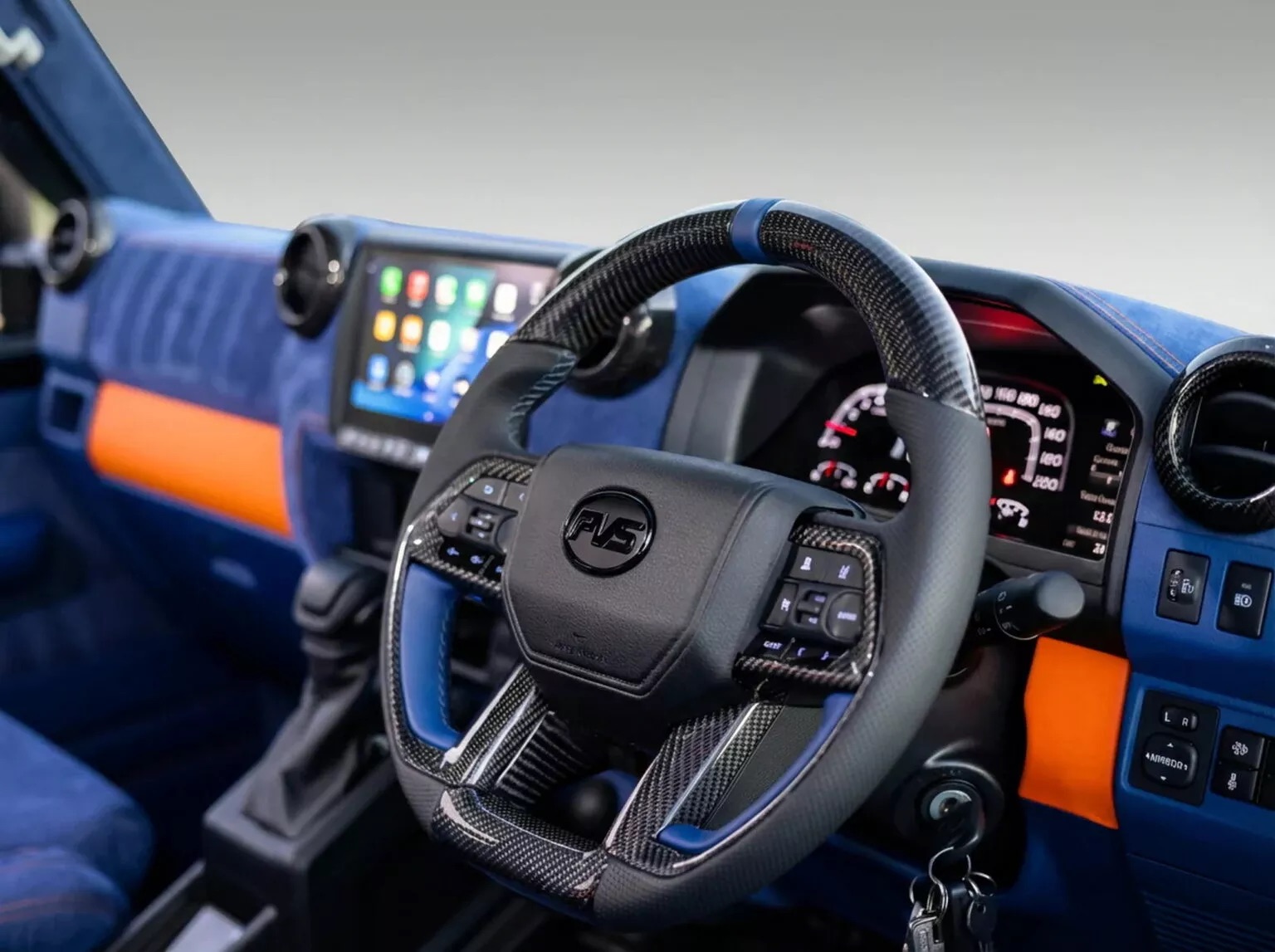 Bản Toyota Land Cruiser này dành cho ai thích dáng hoài cổ nhưng vẫn đủ công nghệ hiện đại: Giá quy đổi hơn 3,8 tỷ đồng, nhiều đồ chơi off-road- Ảnh 6. Bản Toyota Land Cruiser này dành cho ai thích dáng hoài cổ nhưng vẫn đủ công nghệ hiện đại: Giá quy đổi hơn 3,8 tỷ đồng, nhiều đồ chơi off-road- Ảnh 6.