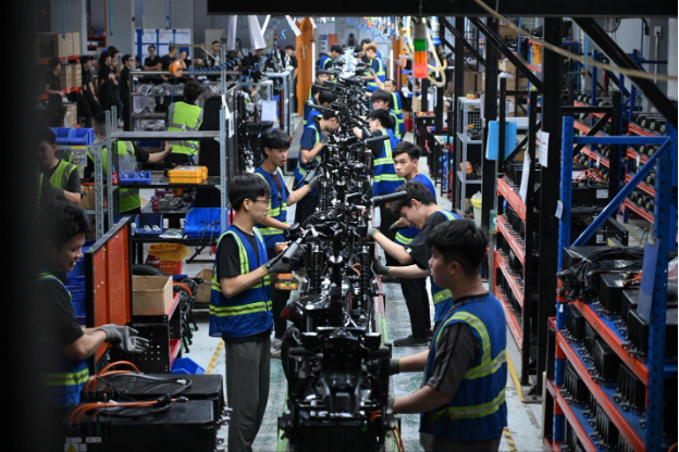 Cuộc chơi đổi chiều: từ "c&oacute; n&ecirc;n mua xe điện?" sang "mua xe điện h&atilde;ng n&agrave;o?"- Ảnh 1.