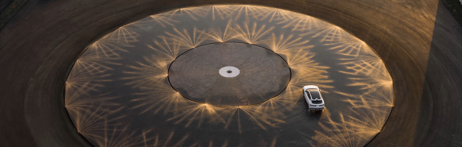 Tôi sang Trung Quốc trải nghiệm đường đua khổng lồ phủ trong tuyết dày của BYD: Leo dốc cát, bơi trong nước, nghiêng 30 độ đều trong ‘1 nốt nhạc’- Ảnh 5.