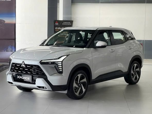 Mitsubishi Xforce so kè Toyota Yaris Cross đến phút cuối: Tưởng chừng buông xuôi nhưng cuộc đua chưa ngã ngũ- Ảnh 2. Mitsubishi Xforce so kè Toyota Yaris Cross đến phút cuối: Tưởng chừng buông xuôi nhưng cuộc đua chưa ngã ngũ- Ảnh 2.