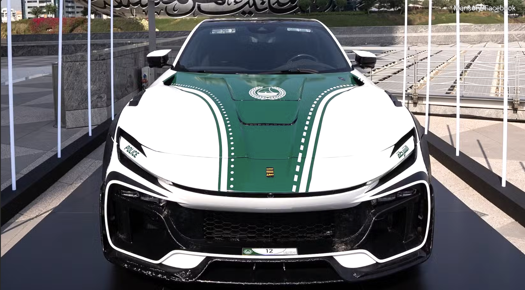 Si&ecirc;u SUV Ferrari Purosangue độ Mansory 'về đội' cảnh s&aacute;t Dubai: Ngoại h&igrave;nh hầm hố, tội phạm phải r&eacute;n v&igrave; th&ocirc;ng số khủng- Ảnh 2.