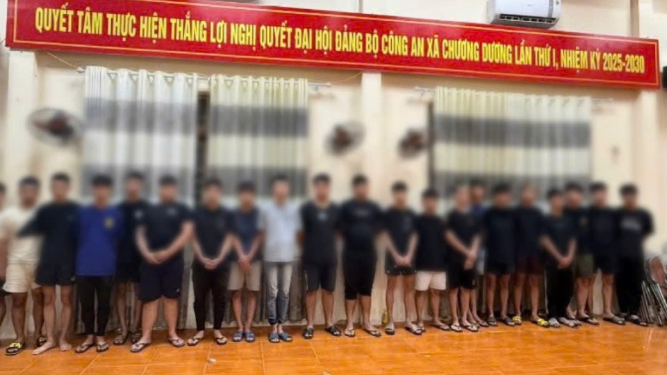 Camera AI c&oacute; phạt nguội người vi phạm khi "đi b&atilde;o" ăn mừng U22 Việt Nam v&ocirc; địch?- Ảnh 5.